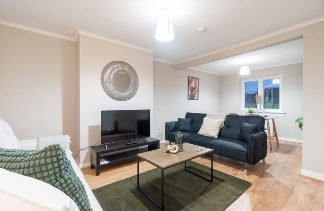 Refreshing Modern Apartment in Renfrewshire