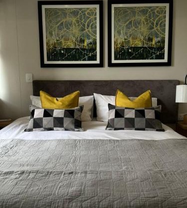 REGENCY APARTMENT HOTEL-ST@Y