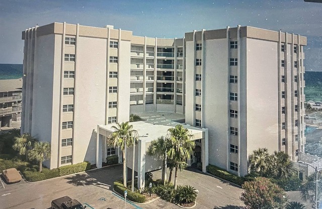 Regency Towers #208W, beach chairs, umbrellas, new leather couches!