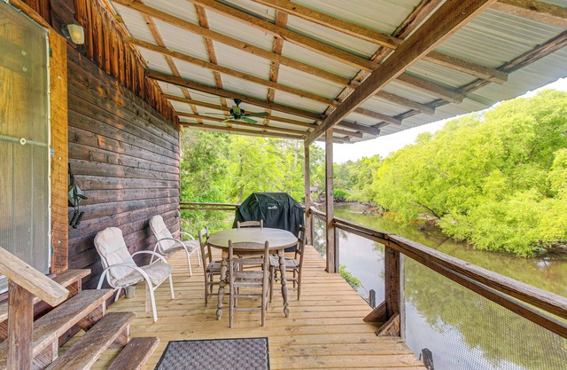 Reidsville Riverfront Cabin w/Deck & BBQ Grill!