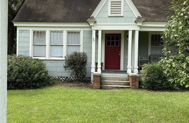 Relax at the Taylor House in Historic Bon Secour!