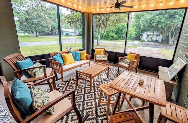 Relax in Style: 3BR Home w/Screened Patio, Walk to Downtown, Boat Parking Here!