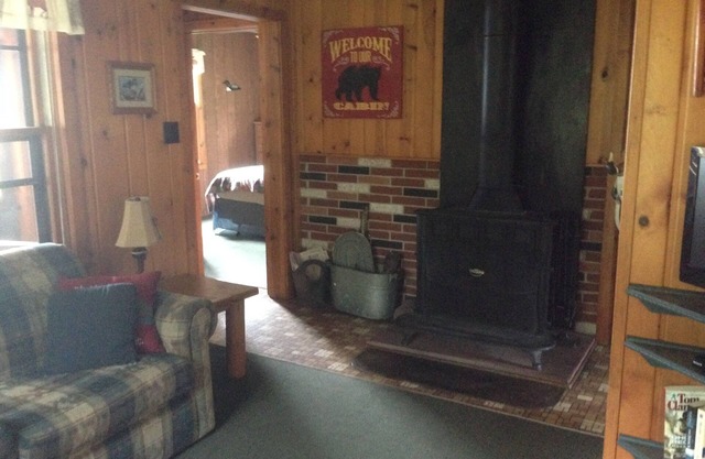 Relax on Big St Germain Lake.4 Season Cabin