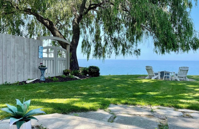 Relax on Lake Erie at our charming 2-bedroom cottage