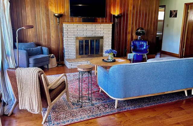 Relax & Recharge: Mid-Century Modern Home with Sauna in Spring Green