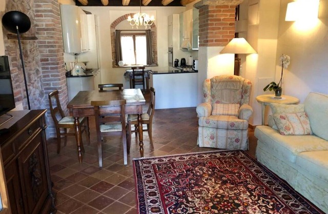 Relaxing historic villa, cycle path to the city center, lake, Valpolicella