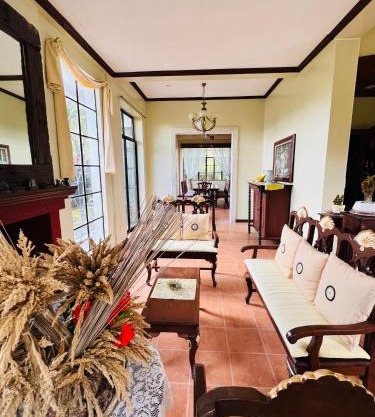 Relaxing Home Villa Cecilia Tagaytay