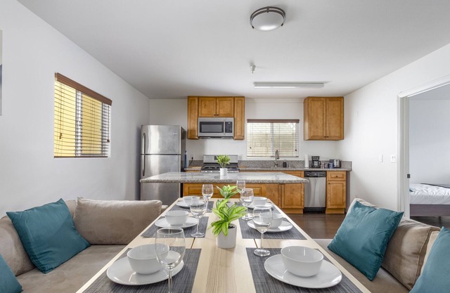 ♤Remodeled 5BR Home RIGHT NEXT TO USC & near DTLA♤