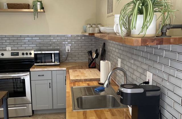 Remodeled casita in Historic Phoenix neighborhood