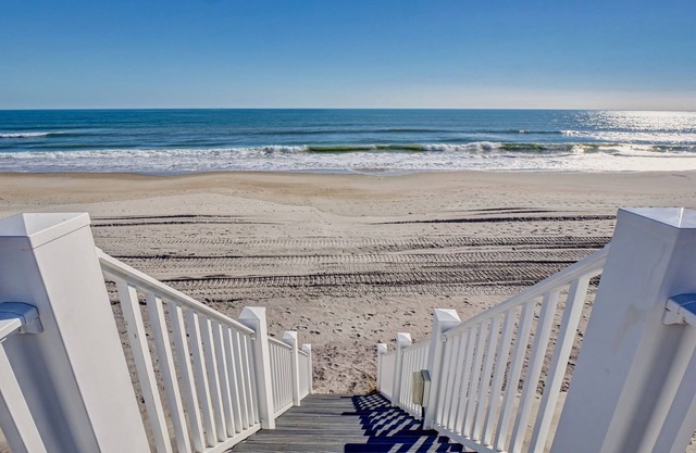 Renew! Oceanfront Home | Pool | Hot Tub | Elevator