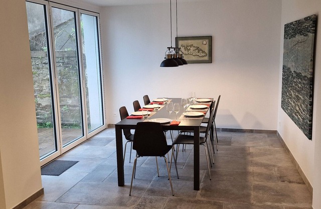 Renovated house in the heart of Groix, 9 sleeps