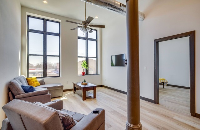 Renovated Loft-Style Apartment in Downtown Cashton