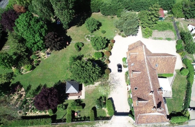 Renovated Solognese farmhouse with jacuzzi, sauna, BBQ, 8 rooms, 4 bedrooms