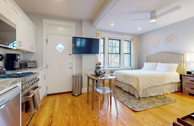 Renovated, Spacious Studio, Near BC, BU, Porch