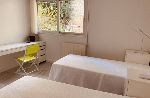 Renovated studios in the center of Cannes an easy walk to the beaches and the Palais des Festivals - 2079