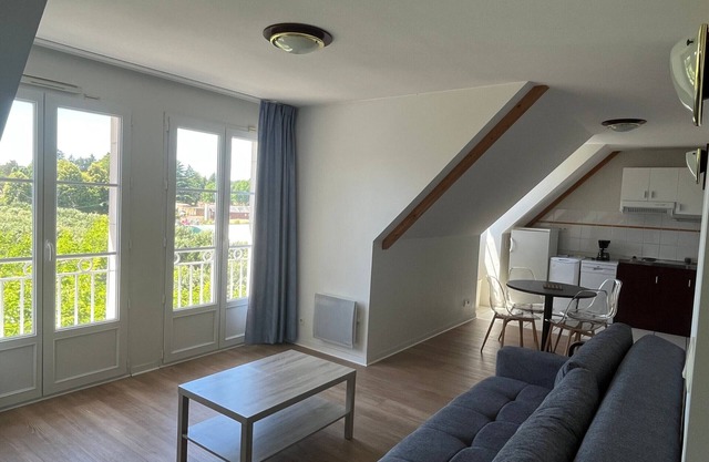 Renovated T2 with WIFI, pool and parking 200m from the Thermal Baths