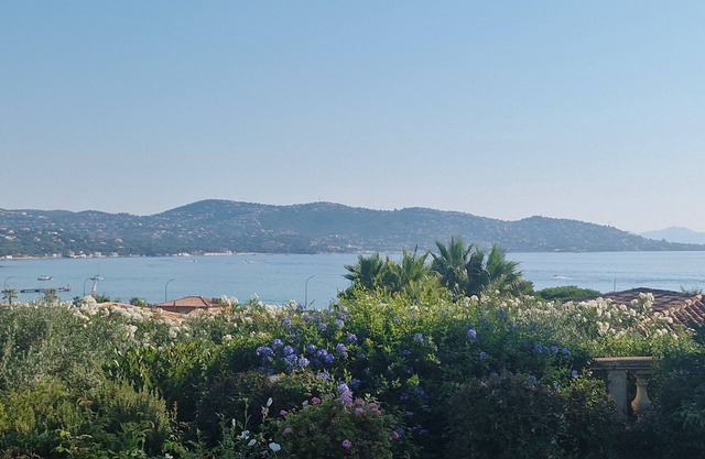 RENOVATED VILLA WITH POOL - BEAUTIFUL SEA VIEW, CLOSE TO THE BEACHES