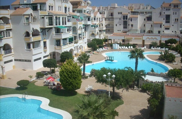 RENT APARTMENT 50 M Beach Roquetas de MAR apartamento in residence