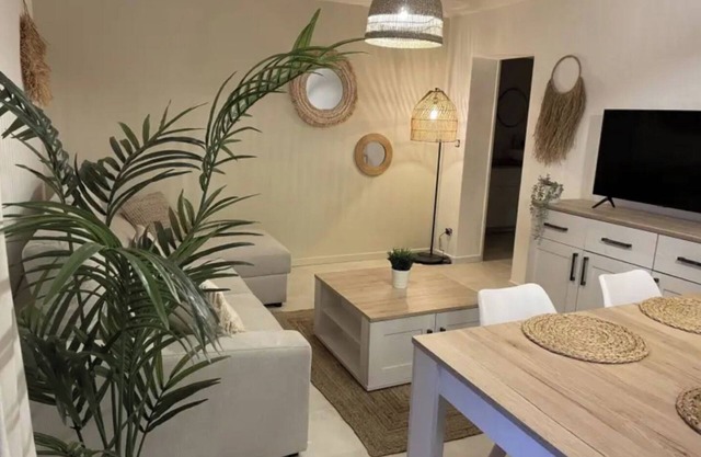 Rent CHARMING APARTMENT - COMPLETELY RENOVATED