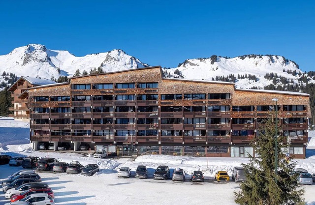 RENTAL 1 ski week from January 18 to 25 Appart 5 berths Le Praz de lys