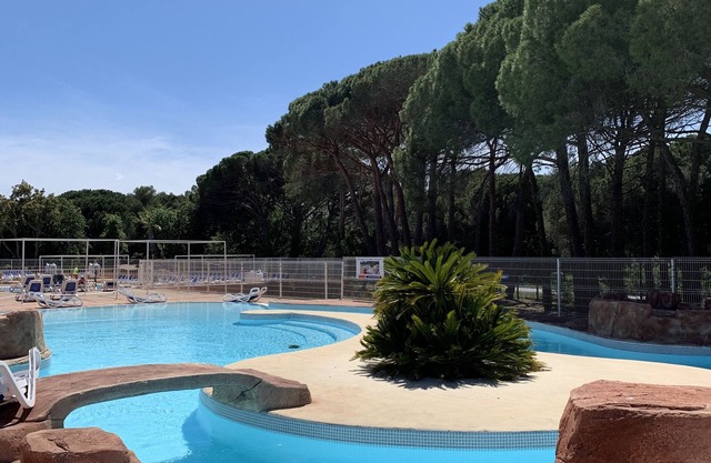 RENTAL CHALET CAMPING 5 ÉTOILES⭐️ OASIS VILLAGE PARC MONTANA near FREJUS VAR