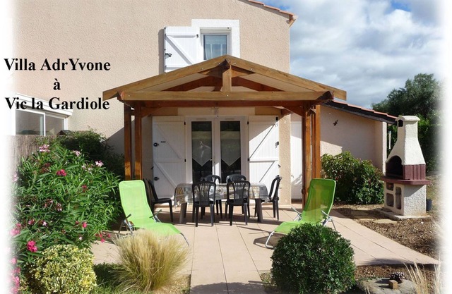 Reservations 2026 open Villa AdrYvone 2 * T3, air-conditioned, 3 km from the sea