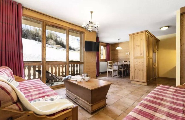 Residence Les Balcons de Val Cenis Village * - 8 Room Apartment 14/16 People Superior