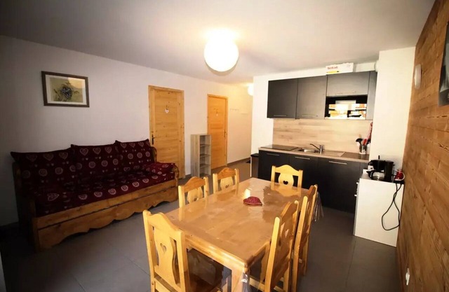 Residence La Sarenne - Apartment 3 rooms 50m from the slopes - Auris en Oisans