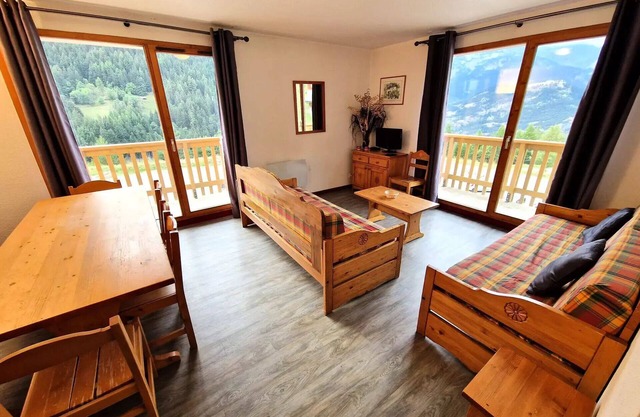 Residence Le Cheval Blanc - 3 rooms + cabin 8/10 people of 55 m2