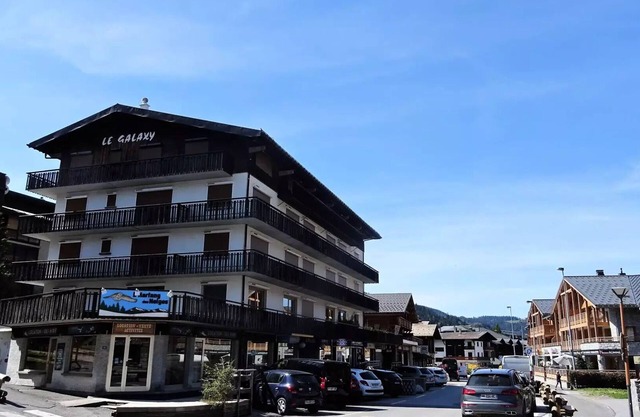 Residence Le Galaxy - C4 - TWO PARTS - 4 PERSONS - CENTRE RIGHT - WIFI - DRAPS AND SERVIETTS INCLUDED - BUANDERY - TRADE AT 100 M