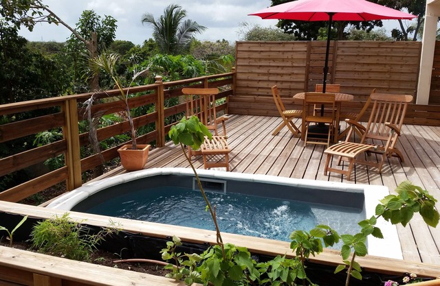 Residence Les 2 Moulins with private pools/jacuzzis and 3 minutes from the beach