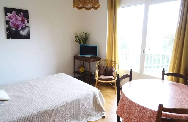 Résidence Montcalm C - Coquet apartment with pool and tennis in the residence!