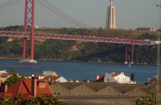 Residential flat near Império square in Bethléem, Lisbon