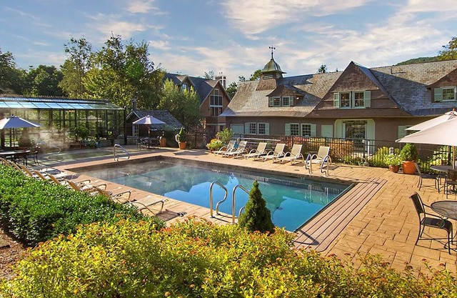Resort Home with heated Pool and Tennis