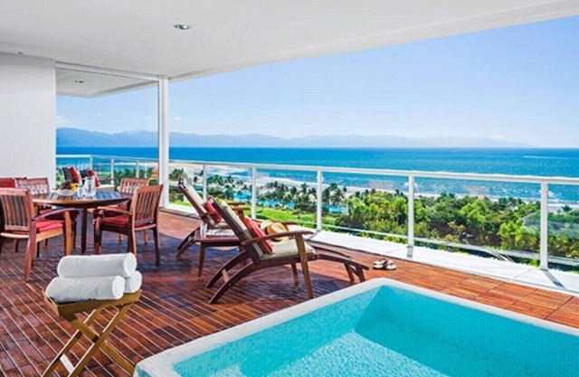 Resort hotel in delightful Banderas with WiFi, fitness room, AC