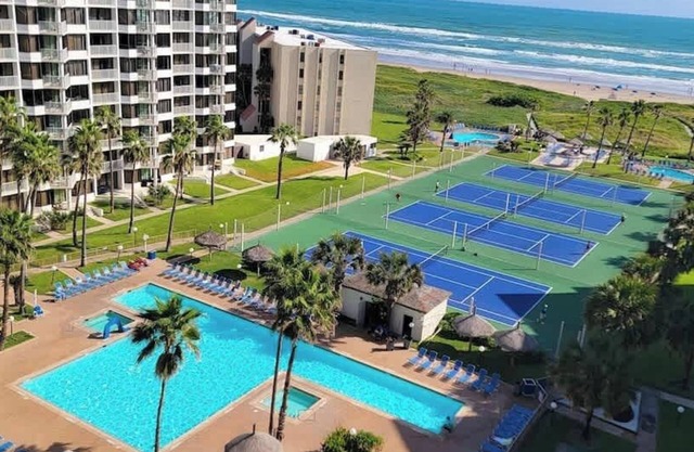 Resort-like beachfront * Heated Pool *