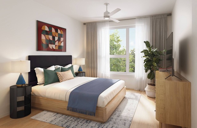 Resort-Style Pool, Dining, Bar, Balcony | Steps to Zilker & Lady Bird | The Code