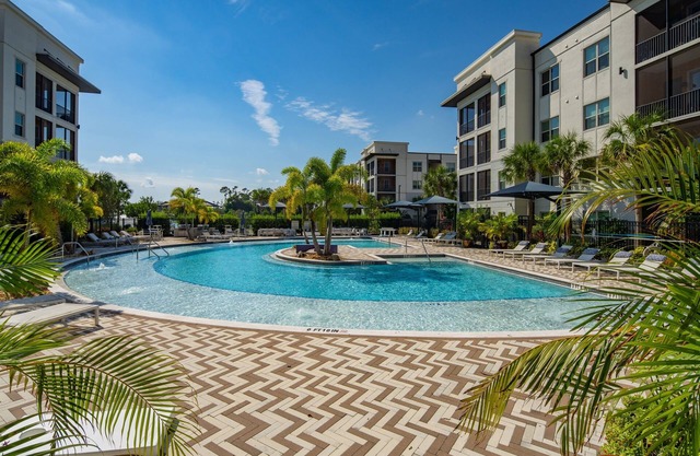 Retreat for up to 16: 5BR/4BA, Pool, Gym, Theater
