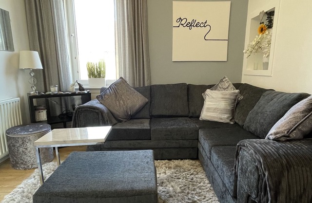 Retreat, relax and unwind one bedroom apartment