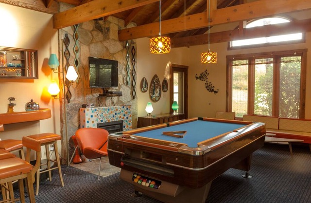 Retroville in Hocking Hills