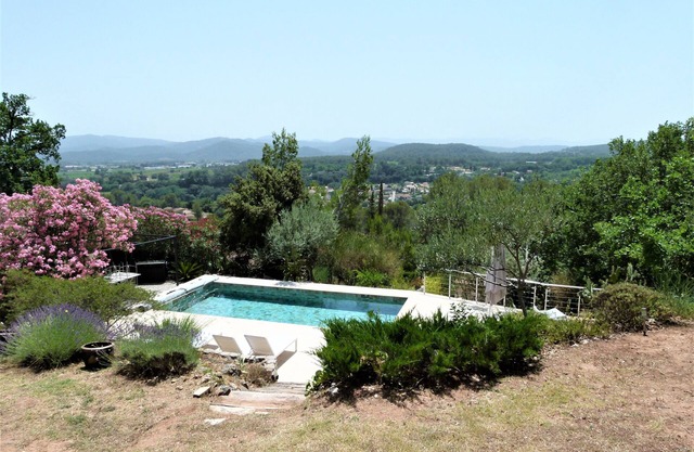 REVERIE in PROVENCE/Heated pool+JACCUZI+Air-conditioned rooms/BEACH 20 Min