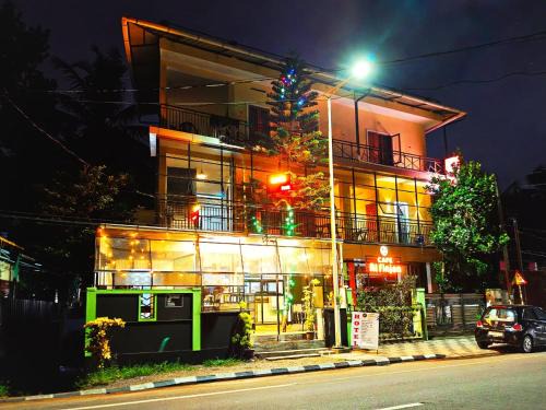 RF Tower Lodge