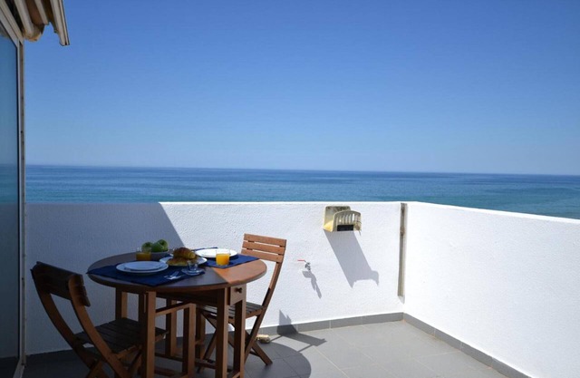 Ria Beach Studio | Beach Front | Praia de Faro