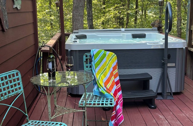 River House with Pizzazz on the Upper Chattahoochee River