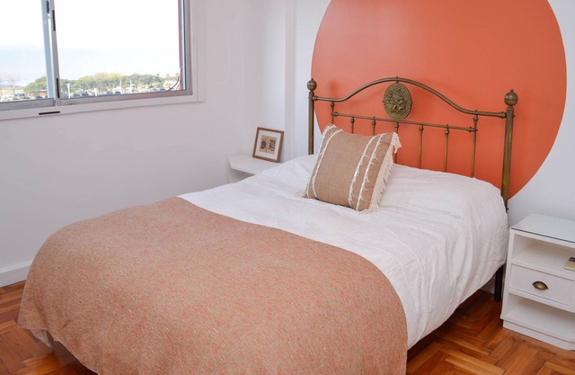 River view, amazing 1-bedroom apartment by depptö