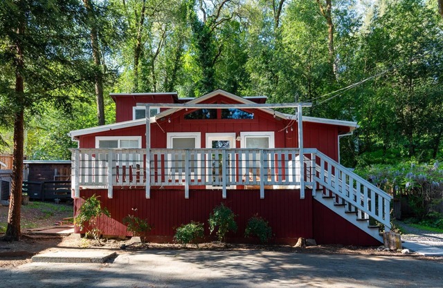 Riverbend Retreat | A Wine Country Escape