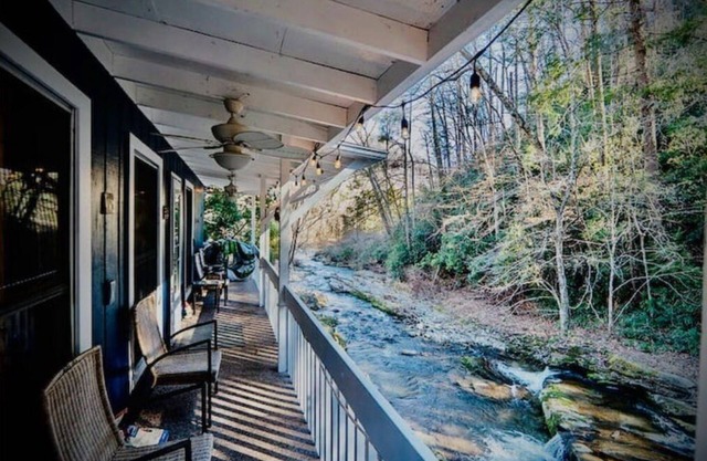 RiverCottage minutes from Chimney Rock & Lake Lure - Hendersonville & Asheville