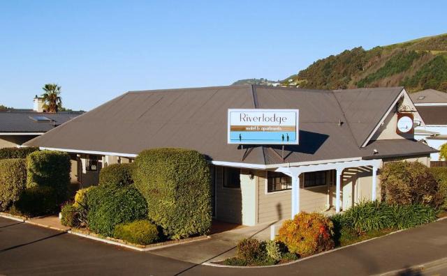 Riverlodge Motel