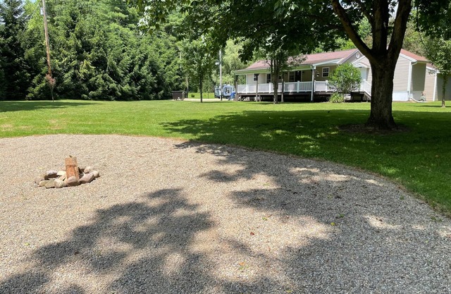 Riverside Escape - Riverfront Home on 1 acre