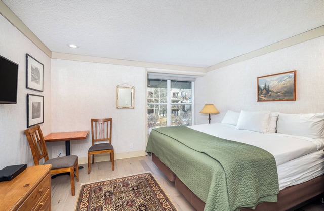 Riverside Hotel Room at Telluride's Most Affordable Location